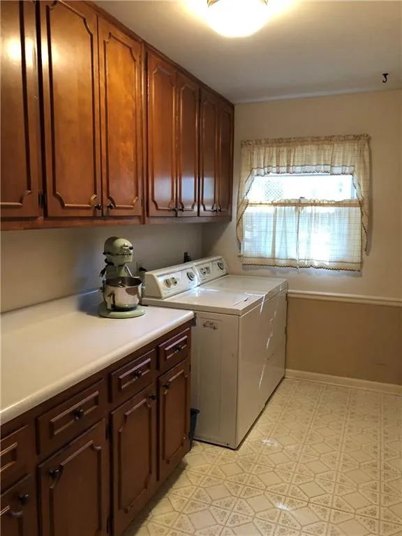 7655 Ryefield Drive, Atlanta, Georgia 30350, 4 Bedrooms Bedrooms, ,3 BathroomsBathrooms,Residential,Sold,7655 Ryefield Drive,6090345