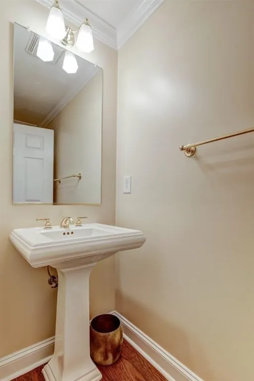 5415 Northland Drive Unit 101, Sandy Springs, Georgia 30342, 1 Bedroom Bedrooms, ,1 BathroomBathrooms,Residential,Sold,5415 Northland Drive Unit 101,6013675