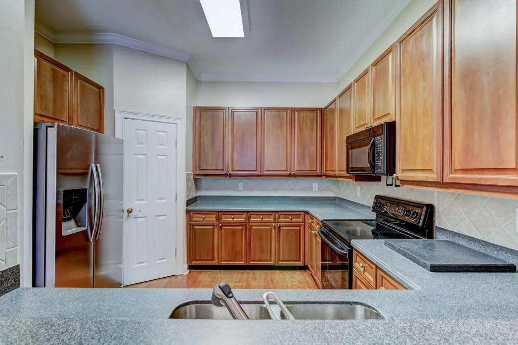 5415 Northland Drive Unit 101, Sandy Springs, Georgia 30342, 1 Bedroom Bedrooms, ,1 BathroomBathrooms,Residential,Sold,5415 Northland Drive Unit 101,6013675