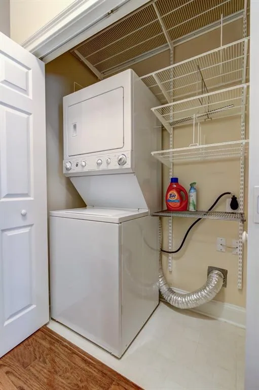 5415 Northland Drive Unit 101, Sandy Springs, Georgia 30342, 1 Bedroom Bedrooms, ,1 BathroomBathrooms,Residential,Sold,5415 Northland Drive Unit 101,6013675