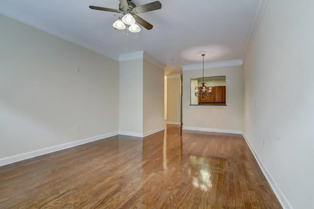 5415 Northland Drive Unit 101, Sandy Springs, Georgia 30342, 1 Bedroom Bedrooms, ,1 BathroomBathrooms,Residential,Sold,5415 Northland Drive Unit 101,6013675