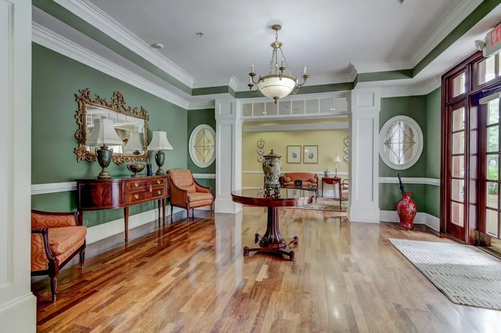 5415 Northland Drive Unit 101, Sandy Springs, Georgia 30342, 1 Bedroom Bedrooms, ,1 BathroomBathrooms,Residential,Sold,5415 Northland Drive Unit 101,6013675