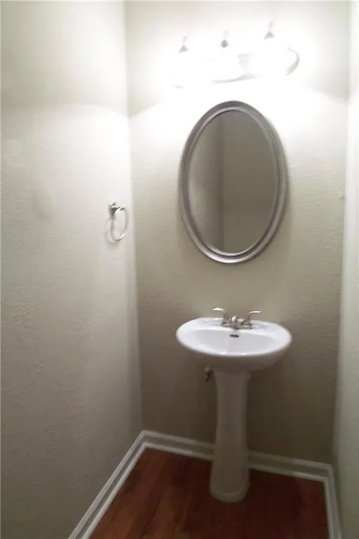 215 Winding River Drive Unit E, Sandy Springs, Georgia 30350, 2 Bedrooms Bedrooms, ,2 BathroomsBathrooms,Residential,Sold,215 Winding River Drive Unit E,5632206