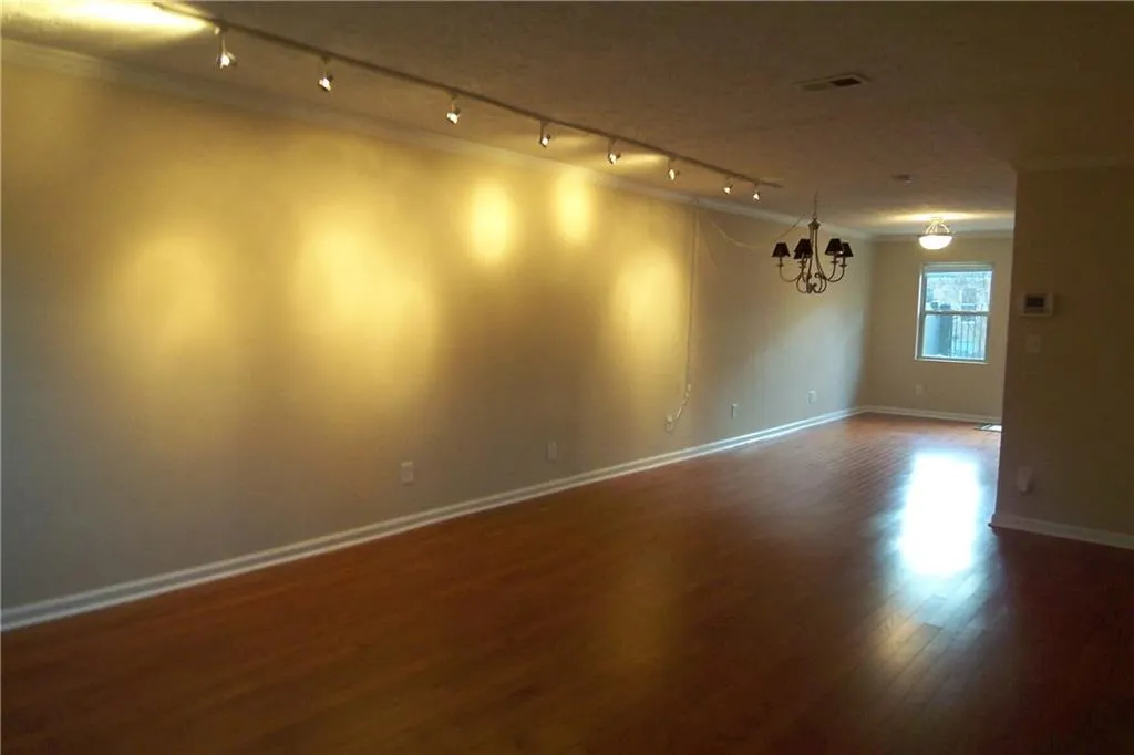 215 Winding River Drive Unit E, Sandy Springs, Georgia 30350, 2 Bedrooms Bedrooms, ,2 BathroomsBathrooms,Residential,Sold,215 Winding River Drive Unit E,5632206