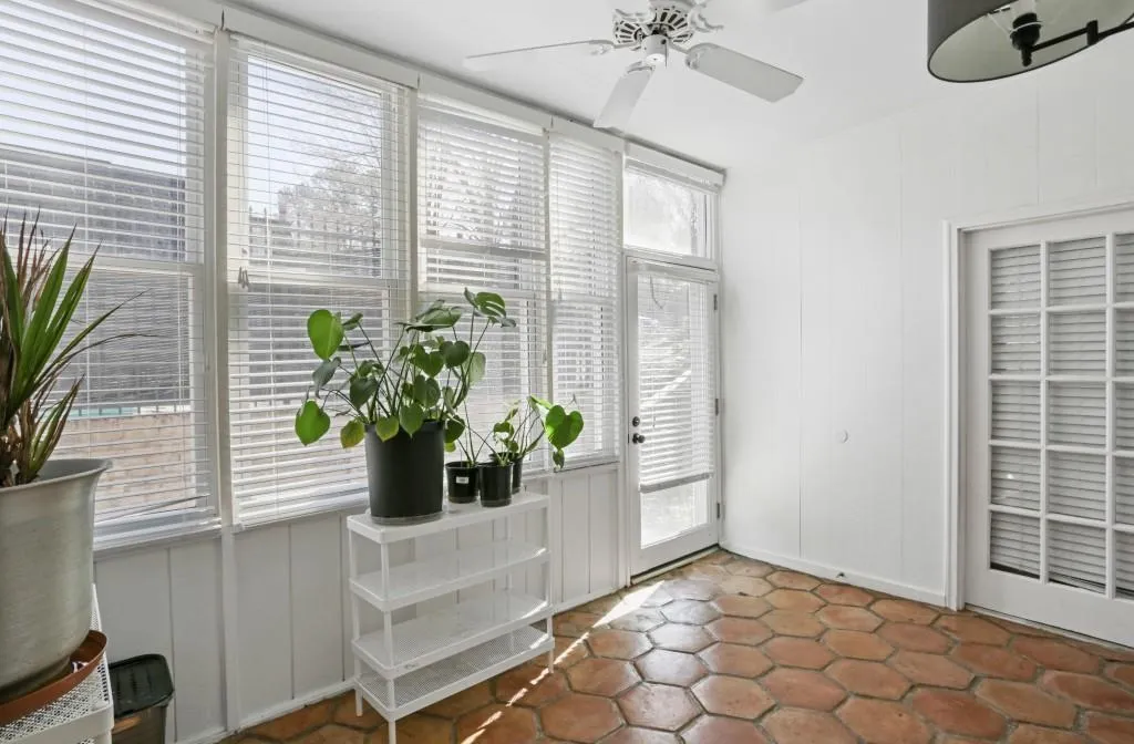 5105 Chemin De Vie, Atlanta, Georgia 30342, 2 Bedrooms Bedrooms, ,2 BathroomsBathrooms,Residential,Sold,5105 Chemin De Vie,7001910