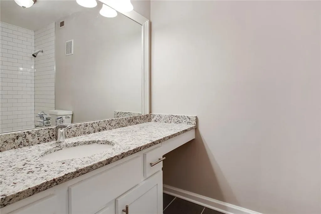 308 Woodcliff Drive, Sandy Springs, Georgia 30350, 1 Bedroom Bedrooms, ,1 BathroomBathrooms,Residential,Sold,308 Woodcliff Drive,5817821