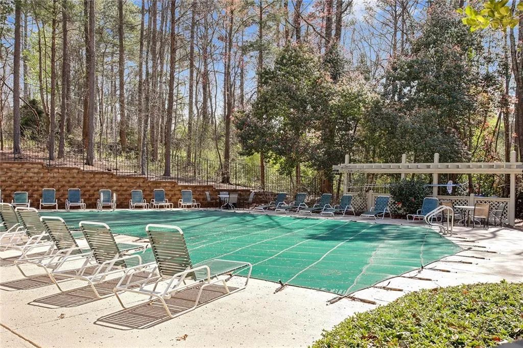 308 Woodcliff Drive, Sandy Springs, Georgia 30350, 1 Bedroom Bedrooms, ,1 BathroomBathrooms,Residential,Sold,308 Woodcliff Drive,5817821