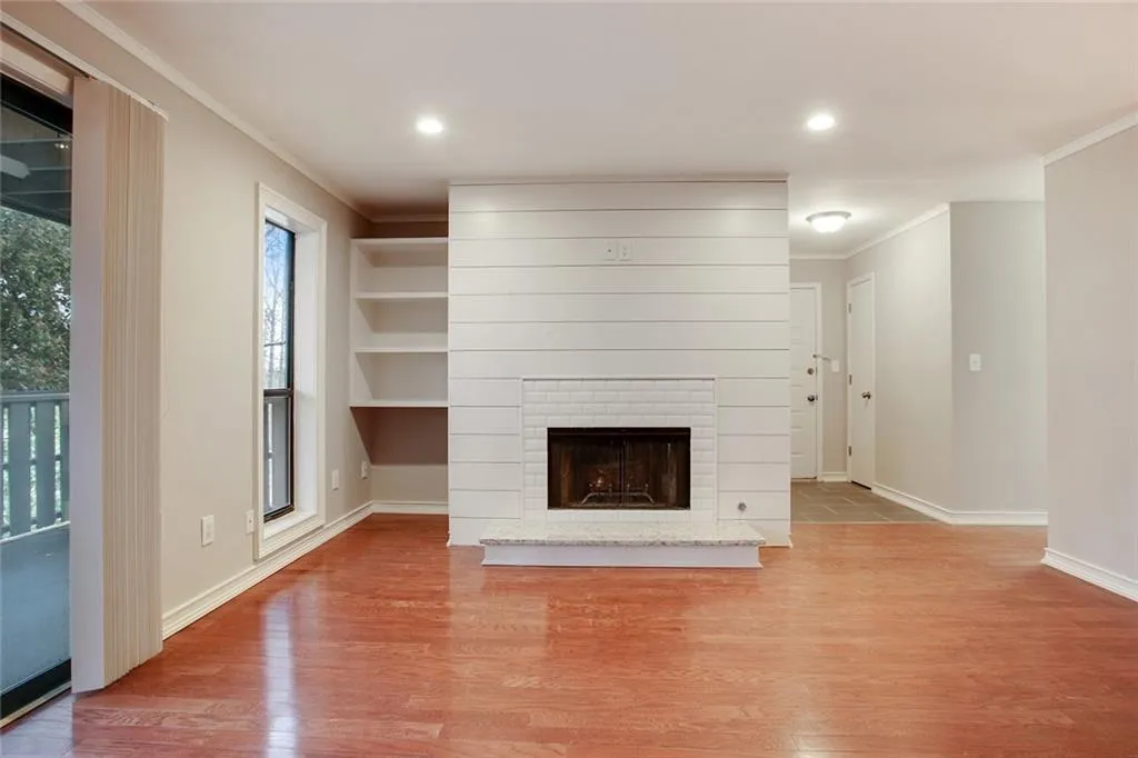 308 Woodcliff Drive, Sandy Springs, Georgia 30350, 1 Bedroom Bedrooms, ,1 BathroomBathrooms,Residential,Sold,308 Woodcliff Drive,5817821