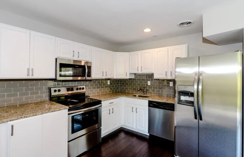 120 Alden Avenue Nw Unit B2, Atlanta, Georgia 30309, 2 Bedrooms Bedrooms, ,1 BathroomBathrooms,Residential,Sold,120 Alden Avenue Nw Unit B2,5909499