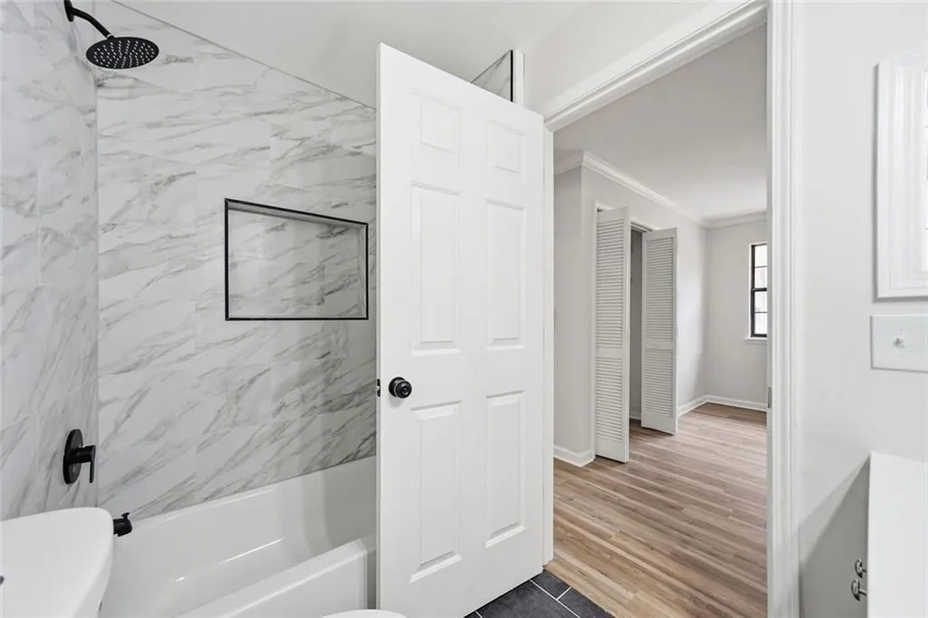 112 Barrington Hills Drive, Atlanta, Georgia 30350, 2 Bedrooms Bedrooms, ,2 BathroomsBathrooms,Residential,For Sale,112 Barrington Hills Drive,7740857