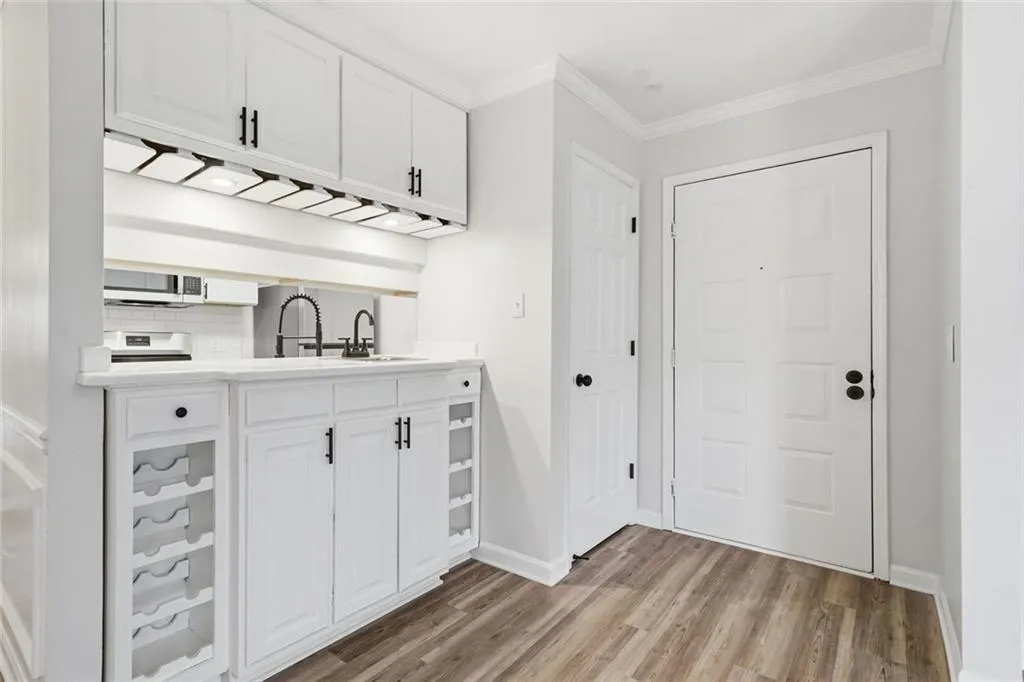 112 Barrington Hills Drive, Atlanta, Georgia 30350, 2 Bedrooms Bedrooms, ,2 BathroomsBathrooms,Residential,For Sale,112 Barrington Hills Drive,7740857
