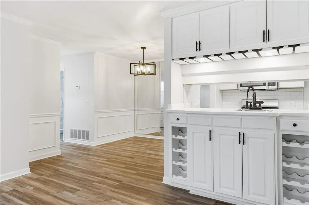 112 Barrington Hills Drive, Atlanta, Georgia 30350, 2 Bedrooms Bedrooms, ,2 BathroomsBathrooms,Residential,For Sale,112 Barrington Hills Drive,7740857