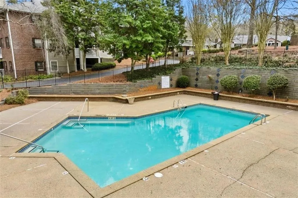 112 Barrington Hills Drive, Atlanta, Georgia 30350, 2 Bedrooms Bedrooms, ,2 BathroomsBathrooms,Residential,For Sale,112 Barrington Hills Drive,7740857