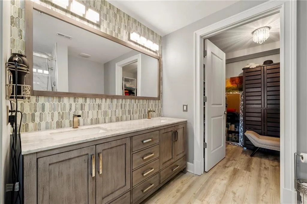 200 River Vista Drive Unit 641, Sandy Springs, Georgia 30339, 2 Bedrooms Bedrooms, ,2 BathroomsBathrooms,Residential,Sold,200 River Vista Drive Unit 641,6956106