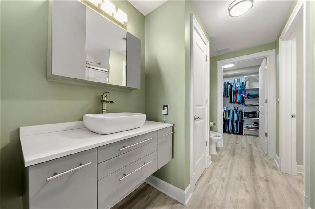 200 River Vista Drive Unit 641, Sandy Springs, Georgia 30339, 2 Bedrooms Bedrooms, ,2 BathroomsBathrooms,Residential,Sold,200 River Vista Drive Unit 641,6956106