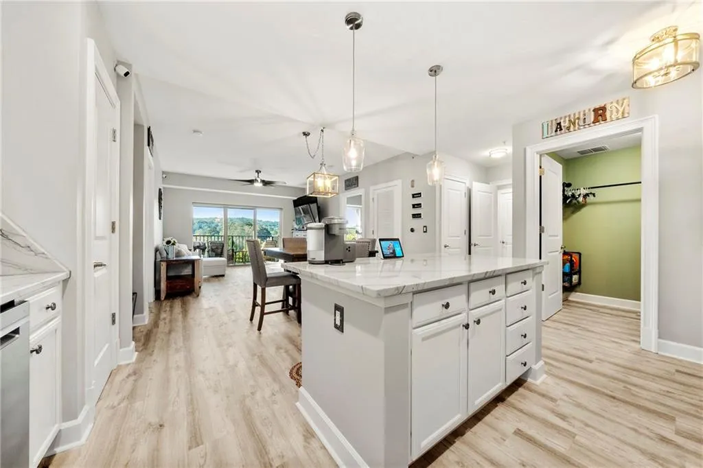 200 River Vista Drive Unit 641, Sandy Springs, Georgia 30339, 2 Bedrooms Bedrooms, ,2 BathroomsBathrooms,Residential,Sold,200 River Vista Drive Unit 641,6956106