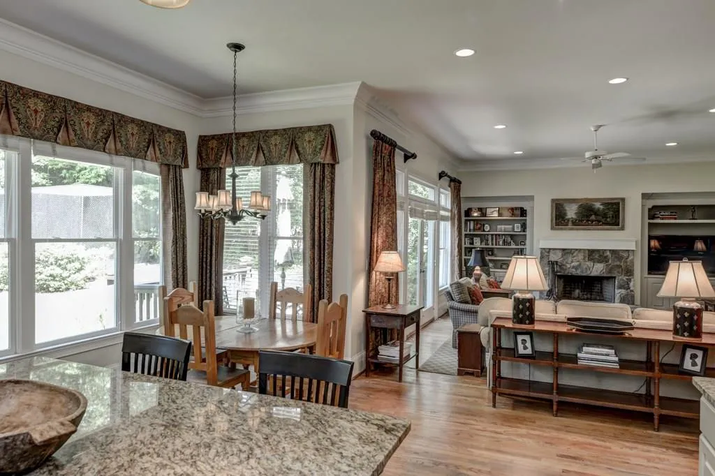 3824 Land O Lakes Drive Ne, Atlanta, Georgia 30342, 6 Bedrooms Bedrooms, ,5 BathroomsBathrooms,Residential,Sold,3824 Land O Lakes Drive Ne,5832716