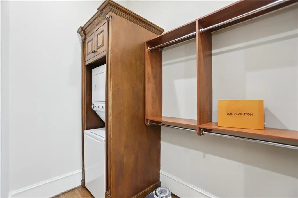 440 Belada Boulevard, Sandy Springs, Georgia 30342, 6 Bedrooms Bedrooms, ,7 BathroomsBathrooms,Residential,For Sale,440 Belada Boulevard,7529916