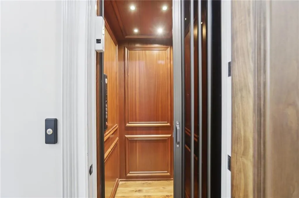 Elevator