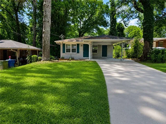 1962 Pine Oak Drive Sw, Atlanta, Georgia 30310