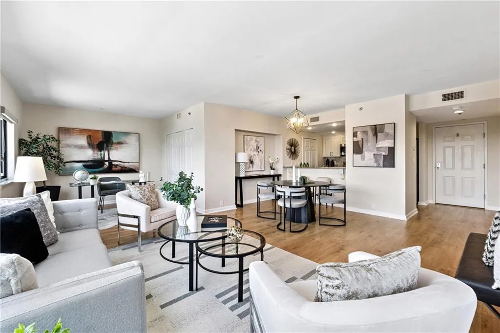 3481 Lakeside Drive Ne Unit 1508, Atlanta, Georgia 30326, 1 Bedroom Bedrooms, ,1 BathroomBathrooms,Residential,For Sale,3481 Lakeside Drive Ne Unit 1508,7610981