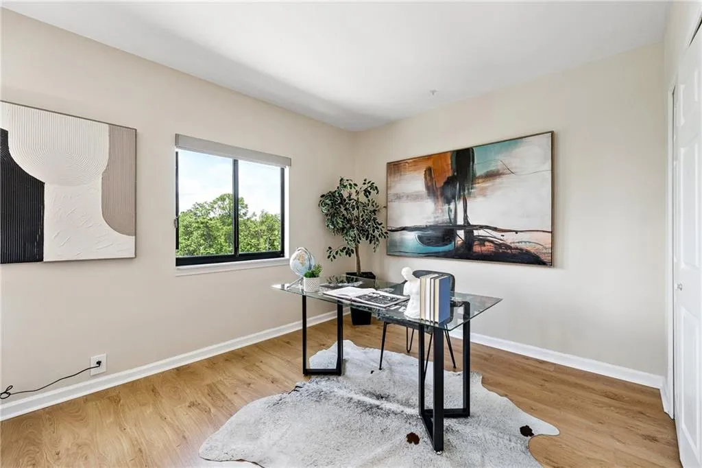 3481 Lakeside Drive Ne Unit 1508, Atlanta, Georgia 30326, 1 Bedroom Bedrooms, ,1 BathroomBathrooms,Residential,For Sale,3481 Lakeside Drive Ne Unit 1508,7610981