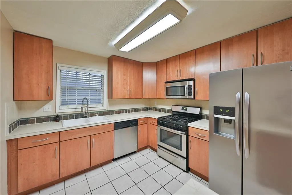 701 Vicksburg Place Unit 701, Atlanta, Georgia 30350, 3 Bedrooms Bedrooms, ,2 BathroomsBathrooms,Residential,Sold,701 Vicksburg Place Unit 701,6932495
