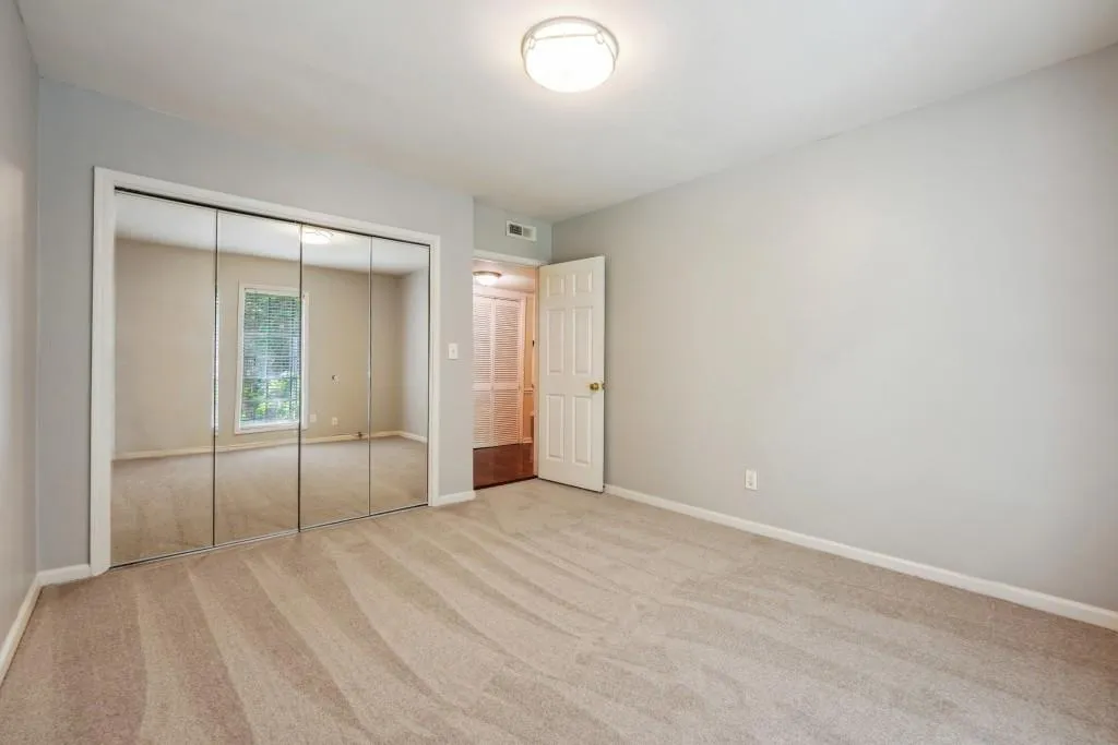 6851 Roswell Road Unit L-2, Sandy Springs, Georgia 30328, 3 Bedrooms Bedrooms, ,2 BathroomsBathrooms,Residential,Sold,6851 Roswell Road Unit L-2,7418614