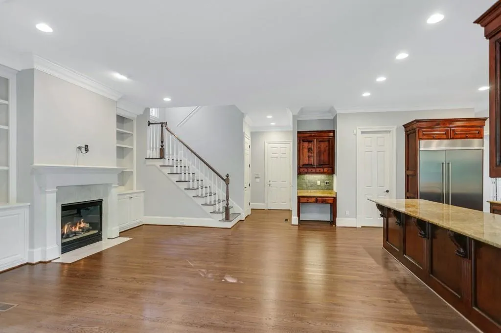 4970 Powers Ferry Road Nw, Sandy Springs, Georgia 30327, 6 Bedrooms Bedrooms, ,6 BathroomsBathrooms,Residential,Sold,4970 Powers Ferry Road Nw,6922150