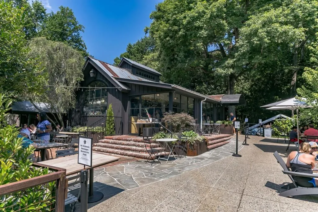 4970 Powers Ferry Road Nw, Sandy Springs, Georgia 30327, 6 Bedrooms Bedrooms, ,6 BathroomsBathrooms,Residential,Sold,4970 Powers Ferry Road Nw,6922150