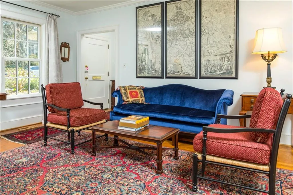 2076 Golfview Drive Nw, Atlanta, Georgia 30309, 3 Bedrooms Bedrooms, ,2 BathroomsBathrooms,Residential,Sold,2076 Golfview Drive Nw,5942317