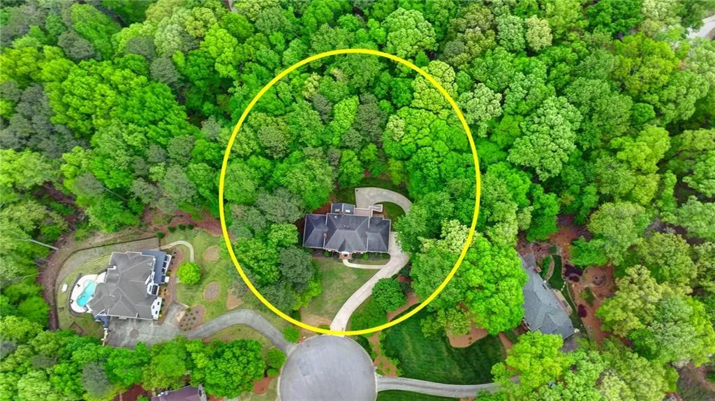 715 Bittersweet Trail, Atlanta, Georgia 30350, 6 Bedrooms Bedrooms, ,4 BathroomsBathrooms,Residential,Sold,715 Bittersweet Trail,7370877