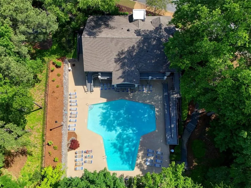 Gorgeous Pool!
