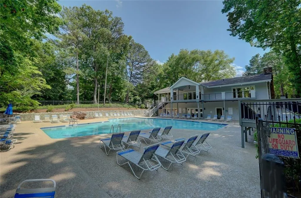 Pool and Clubhouse
