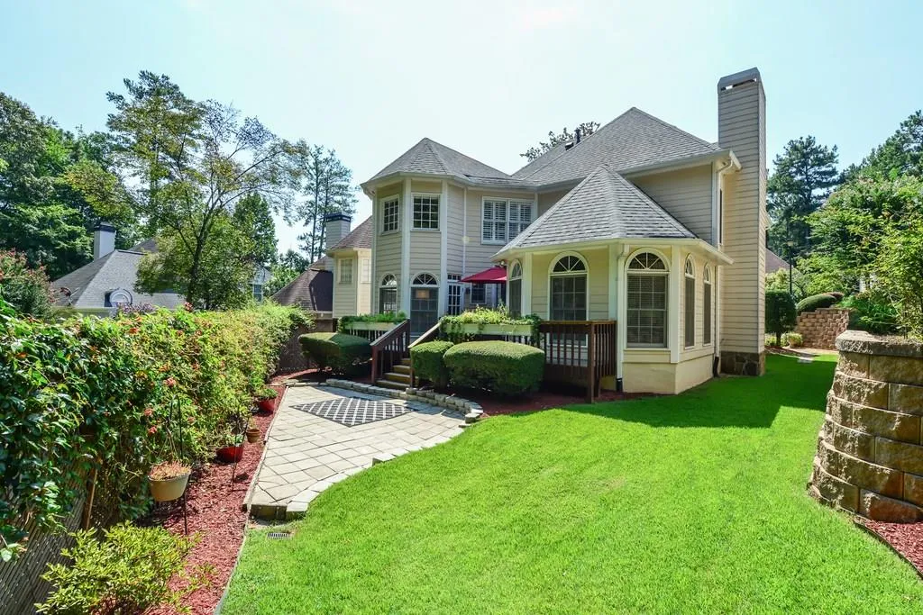 1056 Shady Valley Place, Brookhaven, Georgia 30324, 3 Bedrooms Bedrooms, ,2 BathroomsBathrooms,Residential,Sold,1056 Shady Valley Place,5914800