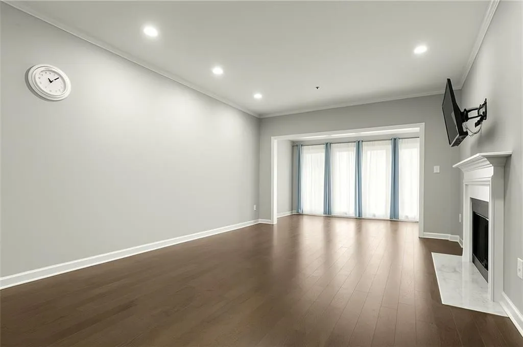 2865 Lenox Road Ne Unit 410, Atlanta, Georgia 30324, 2 Bedrooms Bedrooms, ,2 BathroomsBathrooms,Residential,For Sale,2865 Lenox Road Ne Unit 410,7520573