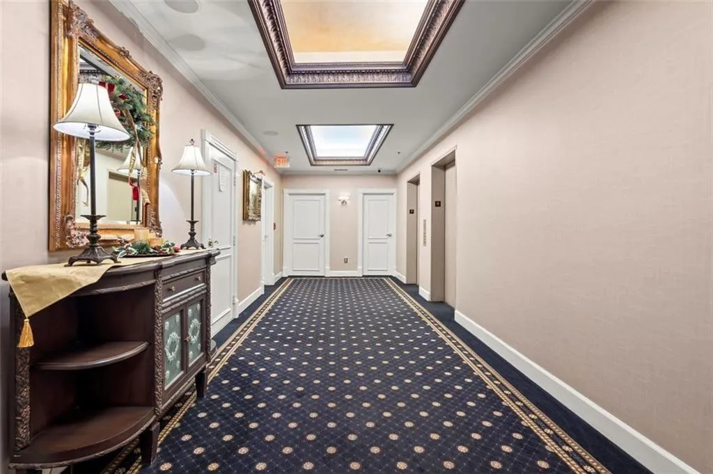 2865 Lenox Road Ne Unit 410, Atlanta, Georgia 30324, 2 Bedrooms Bedrooms, ,2 BathroomsBathrooms,Residential,For Sale,2865 Lenox Road Ne Unit 410,7520573