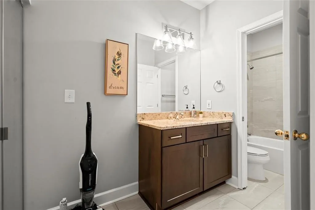 2865 Lenox Road Ne Unit 410, Atlanta, Georgia 30324, 2 Bedrooms Bedrooms, ,2 BathroomsBathrooms,Residential,For Sale,2865 Lenox Road Ne Unit 410,7520573
