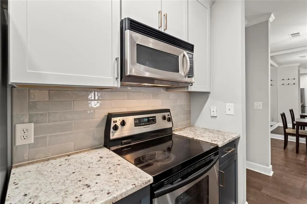 2865 Lenox Road Ne Unit 410, Atlanta, Georgia 30324, 2 Bedrooms Bedrooms, ,2 BathroomsBathrooms,Residential,For Sale,2865 Lenox Road Ne Unit 410,7520573