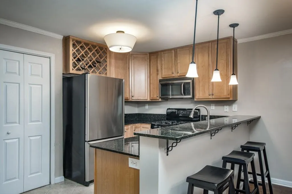 1445 Monroe Drive Ne Unit F27, Atlanta, Georgia 30324, 2 Bedrooms Bedrooms, ,2 BathroomsBathrooms,Residential,Sold,1445 Monroe Drive Ne Unit F27,5848236