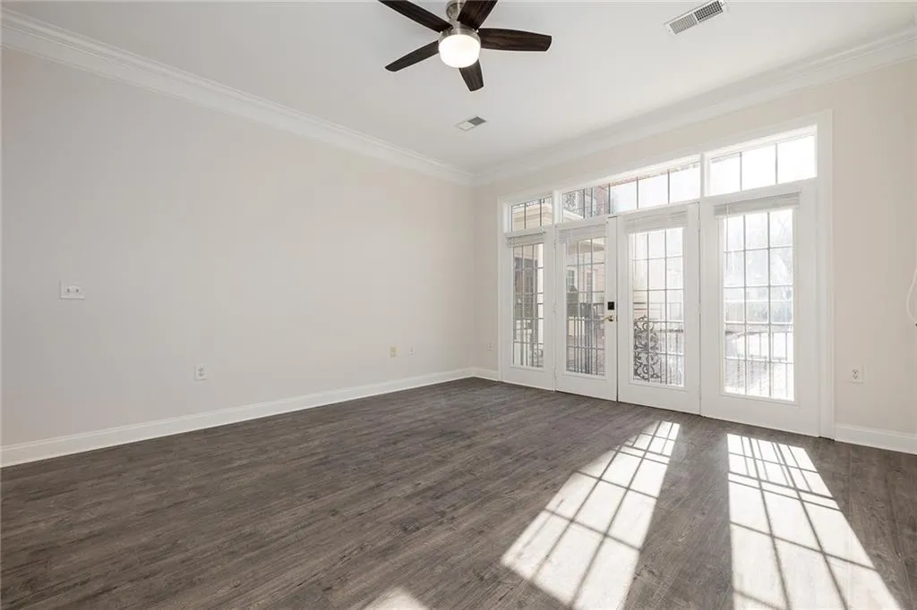 5415 Northland Drive Unit 101, Atlanta, Georgia 30342, 1 Bedroom Bedrooms, ,1 BathroomBathrooms,Residential,Sold,5415 Northland Drive Unit 101,7168772