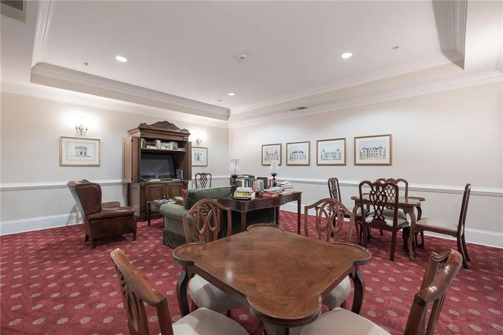 5415 Northland Drive Unit 101, Atlanta, Georgia 30342, 1 Bedroom Bedrooms, ,1 BathroomBathrooms,Residential,Sold,5415 Northland Drive Unit 101,7168772
