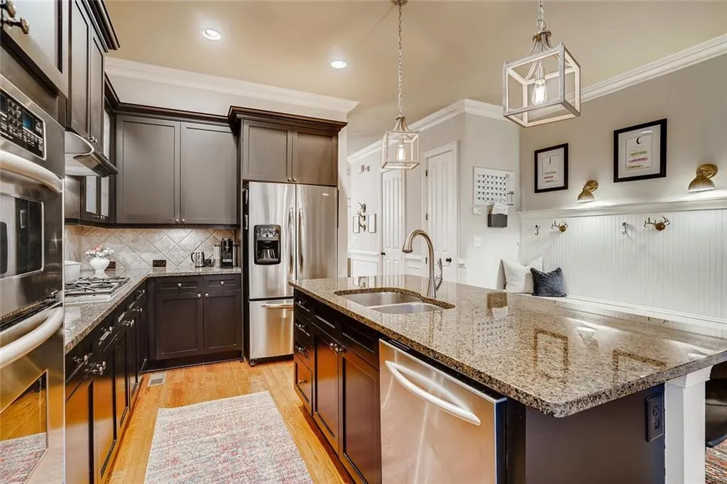 363 Alderwood Lane Unit 56, Sandy Springs, Georgia 30328, 4 Bedrooms Bedrooms, ,4 BathroomsBathrooms,Residential,Sold,363 Alderwood Lane Unit 56,6860823