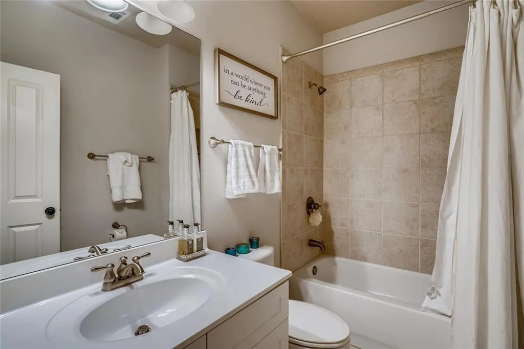 363 Alderwood Lane Unit 56, Sandy Springs, Georgia 30328, 4 Bedrooms Bedrooms, ,4 BathroomsBathrooms,Residential,Sold,363 Alderwood Lane Unit 56,6860823