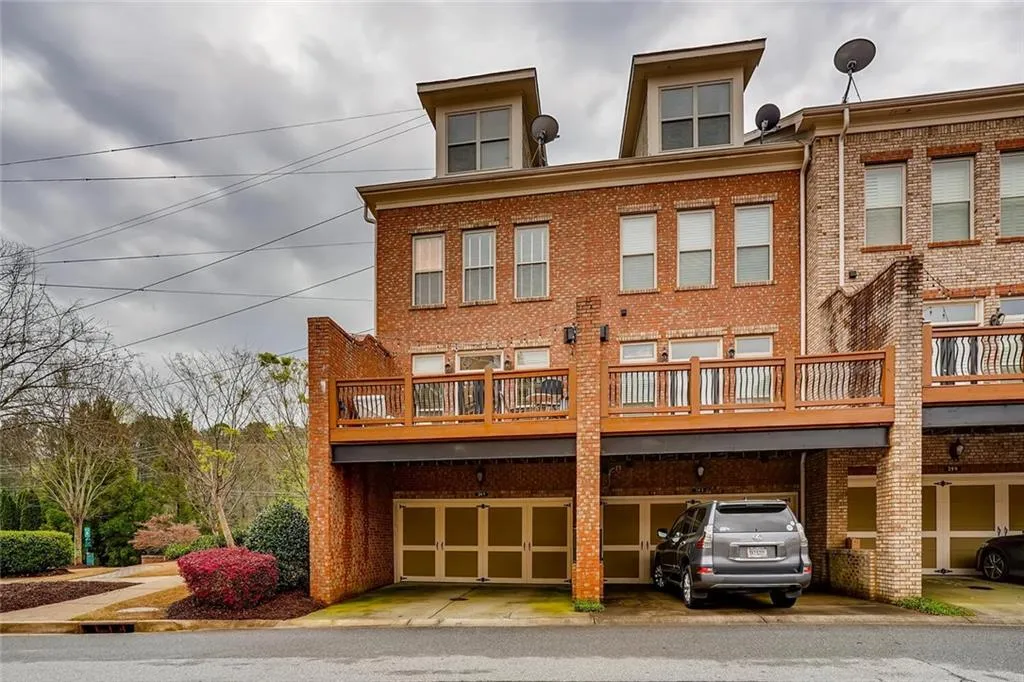 363 Alderwood Lane Unit 56, Sandy Springs, Georgia 30328, 4 Bedrooms Bedrooms, ,4 BathroomsBathrooms,Residential,Sold,363 Alderwood Lane Unit 56,6860823