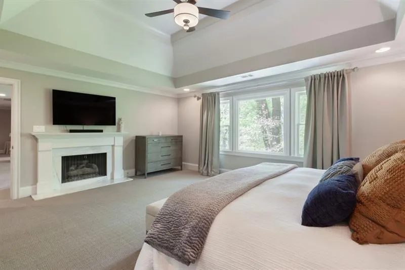 9970 Huntcliff Trace, Sandy Springs, Georgia 30350, 6 Bedrooms Bedrooms, ,5 BathroomsBathrooms,Residential,Sold,9970 Huntcliff Trace,6893621
