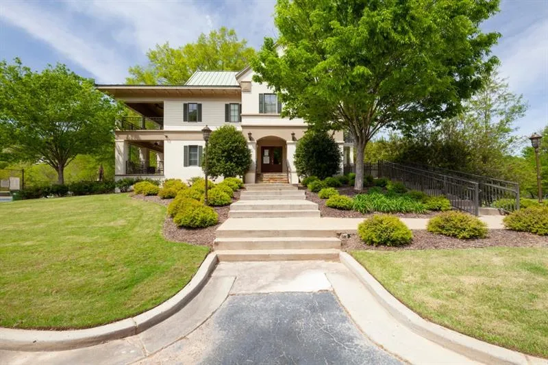9970 Huntcliff Trace, Sandy Springs, Georgia 30350, 6 Bedrooms Bedrooms, ,5 BathroomsBathrooms,Residential,Sold,9970 Huntcliff Trace,6893621