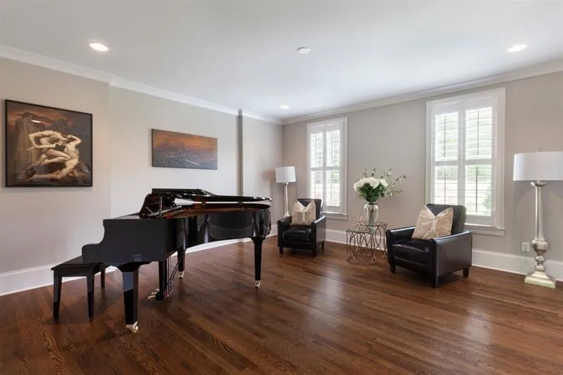 9970 Huntcliff Trace, Sandy Springs, Georgia 30350, 6 Bedrooms Bedrooms, ,5 BathroomsBathrooms,Residential,Sold,9970 Huntcliff Trace,6893621
