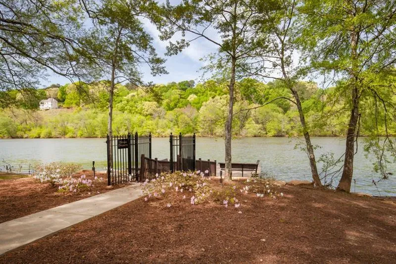 9970 Huntcliff Trace, Sandy Springs, Georgia 30350, 6 Bedrooms Bedrooms, ,5 BathroomsBathrooms,Residential,Sold,9970 Huntcliff Trace,6893621