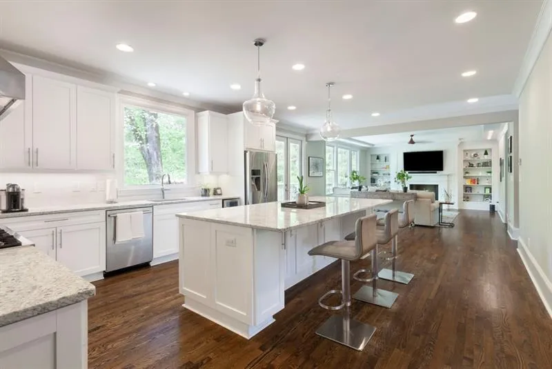 9970 Huntcliff Trace, Sandy Springs, Georgia 30350, 6 Bedrooms Bedrooms, ,5 BathroomsBathrooms,Residential,Sold,9970 Huntcliff Trace,6893621